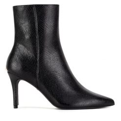 Botki MEXX. Brązowe botki damskie Mexx, bez obcasa, na słupku, bez zapięcia. Za 249.99 zł.