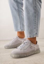 Niebieskie Zamszowe Sneakersy z Półtransparentną Podeszwą Suwakiem i Wkładką ze Skóry Sewtera. Niebieskie obuwie sportowe damskie Renee, z jeansu, bez zapięcia. Za 169.99 zł.