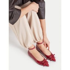 Baleriny MEXX. Czerwone balerinki damskie Mexx, bez wzorów. Za 299.99 zł.