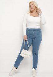 Niebieskie Dopasowane Casulowe Jeansy z Gumką w Pasie Eluneds. Niebieskie jeansy damskie Born2be, bez wzorów, z jeansu. Za 54.99 zł.