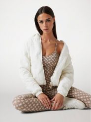 Guess Kurtka przejściowa V5YL03 WHEB2 Écru Regular Fit. Kurtki damskie Guess, xl, z aplikacjami, z syntetyku, bez kaptura. Za 399.99 zł.