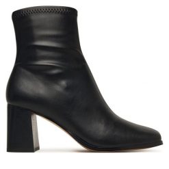 Botki Aldo. Czarne botki damskie ALDO, bez obcasa, na słupku, bez zapięcia. Za 559.99 zł.