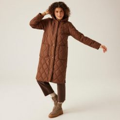 Jaycee II damska turystyczna pikowana kurtka. Brązowe kurtki damskie Regatta, bez wzorów, z puchu, bez kaptura. W wyprzedaży za 336.50 zł.