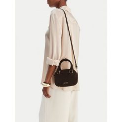 Torebka GINO ROSSI. Brązowe kuferki damskie Gino Rossi, bez wzorów, bez dodatków. Za 279.99 zł.