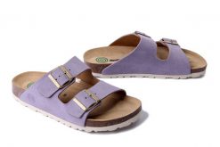 DR. BRINKMANN 700697-59 lavendel, klapki damskie. Fioletowe klapki damskie Dr. Brinkmann, bez wzorów, ze skóry, bez obcasa, bez zapięcia. Za 264.90 zł.