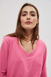 Bluza z dekoltem w serek różowa. Czerwone bluzy damskie MOODO, xs, bez wzorów, z bawełny, bez kaptura. W wyprzedaży za 29.99 zł.