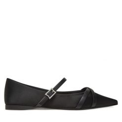 Półbuty Max Mara. Czarne półbuty damskie Max Mara, bez wzorów, bez obcasa, na płaskiej podeszwie, bez zapięcia. Za 1,369.00 zł.