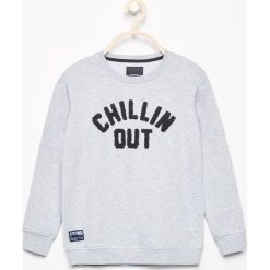 Bluza z aplikacją - Jasny szar. Szare bluzy chłopięce Reserved, z aplikacjami. Za 89.99 zł.
