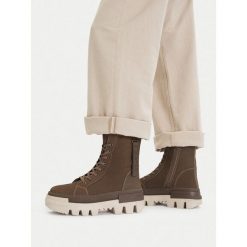 Trzewiki G-Star. Zielone botki damskie G-Star, retro, bez obcasa, na płaskiej podeszwie, bez zapięcia. Za 399.99 zł.