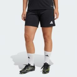 Szorty Entrada 26. Białe spodenki sportowe damskie Adidas, s, z aplikacjami, z materiału, z standardowym stanem, na fitness i siłownię, climacool (adidas). Za 79.95 zł.