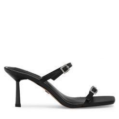 Klapki Nine West. Czarne klapki damskie Nine West, bez wzorów, bez obcasa, bez zapięcia. Za 143.99 zł.