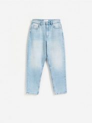 Jeansy mom fit z wysokim stanem - niebieski. Niebieskie jeansy damskie Reserved, z podwyższonym stanem. Za 129.99 zł.