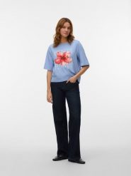 Vero Moda Koszulka w kolorze niebieskim rozmiar: XS. Niebieskie bluzki damskie Vero Moda, xs, bez wzorów, z bawełny, bez kołnierzyka, bez ramiączek. Za 39.31 zł.