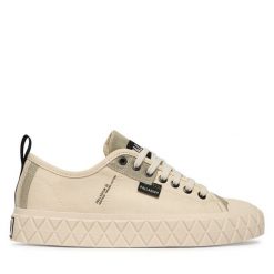 Trampki Palladium. Białe trampki damskie Palladium, bez wzorów, bez zapięcia. Za 379.99 zł.