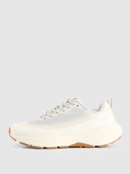 4F Buty do biegania w terenie Speed Trail damskie - beżowe 36. Brązowe obuwie sportowe damskie 4F, z gumy, przed kostkę, bez zapięcia, do biegania. Za 349.99 zł.