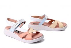 WONDERS C-6552 melon, sandały damskie. Różowe sandały damskie Wonders, bez wzorów, bez obcasa, bez zapięcia. Za 539.90 zł.