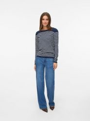Vero Moda Sweter w kolorze granatowym rozmiar: S. Niebieskie swetry klasyczne damskie Vero Moda, s, z bawełny, bez kołnierzyka. Za 105.38 zł.