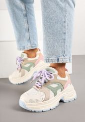 Jasnobeżowe Sneakersy na Grubej Tłoczonej Podeszwie z Geometrycznym Motywem Soloria. Brązowe obuwie sportowe damskie Born2be, z jeansu, bez zapięcia. Za 109.99 zł.