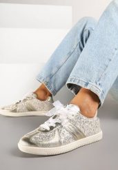 Złote Sneakersy ze Skórzaną Wkładką i Cekinami Iswia. Żółte obuwie sportowe damskie Born2be, z jeansu, bez zapięcia. Za 149.99 zł.