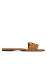 Calvin Klein Klapki Square Flat Sandal Emblem HW0HW03128 Brązowy. Brązowe klapki damskie Calvin Klein, bez wzorów, ze skóry, bez obcasa, bez zapięcia. Za 369.99 zł.