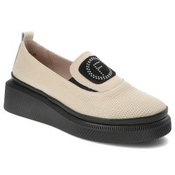 Beżowe Półbuty Filippo Eleganckie Obuwie Damskie. Brązowe półbuty damskie Filippo, na wiosnę, bez wzorów, ze skóry, bez obcasa, bez zapięcia. Za 159.00 zł.