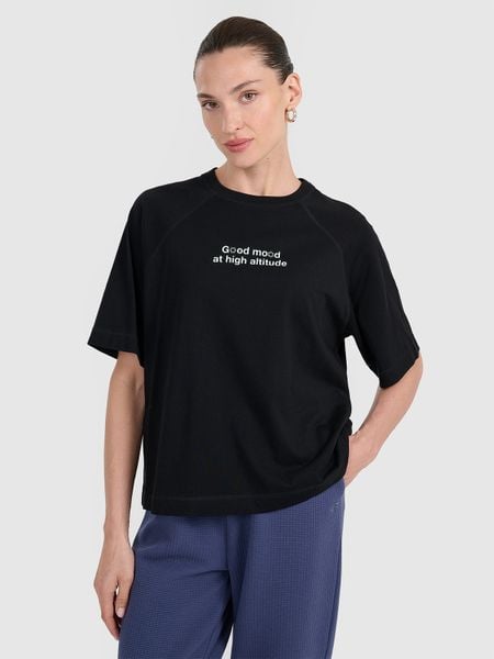 4F T-shirt oversize z nadrukiem damski - czarny XL. Czarne t-shirty damskie 4F, xl, bez wzorów, z bawełny, bez kołnierzyka. W wyprzedaży za 59.99 zł.