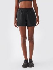 4F Szorty sportowe w kolorze czarnym rozmiar: XL. Czarne spodenki sportowe damskie 4F, xl, bez wzorów, z materiału, outdoorowe. Za 92.21 zł.