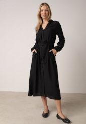 Czarna Sukienka Koszulowa z Wiskozą z Wiązanym Paskiem Lustilla. Czarne sukienki damskie Born2be, bez wzorów, z wiskozy, eleganckie, bez ramiączek. Za 129.99 zł.