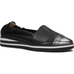 Czarne espadryle na gumowej podeszwie 77L. Espadryle damskie Neścior. W wyprzedaży za 169.00 zł.