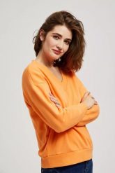 Bluza z dekoltem w serek pomarańczowa. Brązowe bluzy damskie MOODO, xs, bez wzorów, z bawełny, bez kaptura. W wyprzedaży za 49.99 zł.