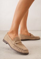 Beżowe Mokasyny VICES ze Skórzaną Wkładką i Marszczeniem przy Nosku Ananora. Brązowe mokasyny damskie Renee, z jeansu, bez obcasa. Za 89.99 zł.