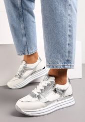 Biało-Srebrne Sneakersy na Platformie Ozdobione Brokatem i Suwakiem Heliaza. Białe obuwie sportowe damskie Born2be, z jeansu, bez zapięcia. Za 54.99 zł.