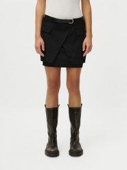 LeGer Spódnica "Jeromina" w kolorze czarnym rozmiar: 36. Czarne spódnice damskie LeGer, bez wzorów, ze skóry, mini. Za 121.99 zł.