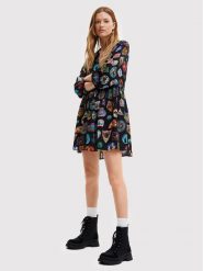 Desigual Sukienka codzienna Stamp 22WWVW71 Czarny Regular Fit. Czarne sukienki damskie Desigual, bez wzorów, z wiskozy, bez ramiączek. Za 559.99 zł.
