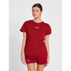 Koszulka damska Hummel OFF - Grid. Brązowe koszulki damskie Hummel, bez wzorów, bez kołnierzyka, bez ramiączek. Za 129.00 zł.