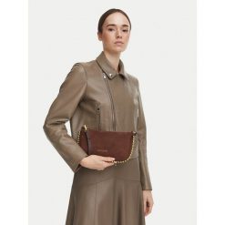 Torebka LOVE MOSCHINO. Brązowe torebki klasyczne damskie Love Moschino, bez dodatków. Za 679.99 zł.