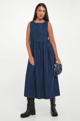 Sukienka Abano WEEKEND MAX MARA. Sukienki damskie Weekend Max Mara, bez wzorów, bez ramiączek. Za 1,379.00 zł.