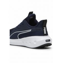 Buty do biegania SOFTRIDE Carson PUMA. Białe obuwie sportowe damskie Puma, bez zapięcia, do biegania. W wyprzedaży za 189.00 zł.