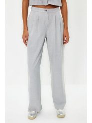 Trendyol Spodnie w kolorze szarym rozmiar: 34. Szare spodnie materiałowe damskie Trendyol, bez wzorów, z materiału. Za 86.99 zł.