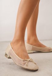 Beżowe Siateczkowe Balerinki ze Skórzaną Wkładką Cyrkoniami i Kokardą Ravalana. Brązowe balerinki damskie Born2be, z aplikacjami, z jeansu. Za 69.99 zł.