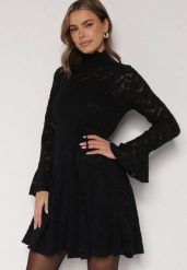 Czarna Koronkowa Sukienka z Wiązaniem Półgolfem i Falbankami Alnefera. Czarne sukienki damskie Born2be, bez wzorów, z koronki, klasyczne, bez ramiączek. Za 179.99 zł.