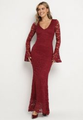 Bordowa Koronkowa Sukienka o Dopasowanym Kroju z Szerokim Dołem Annadira. Czerwone sukienki damskie Born2be, bez wzorów, z koronki, eleganckie, bez ramiączek. W wyprzedaży za 127.49 zł.