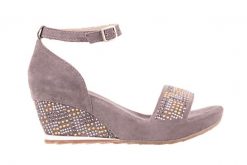 Sandały Bayla-131 2701 Grigio, Szary, Skóra naturalna - 40. Szare sandały damskie Bayla, bez wzorów, z materiału, bez obcasa, na koturnie, bez zapięcia. W wyprzedaży za 89.10 zł.