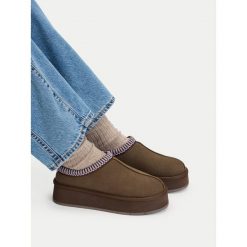 Śniegowce JENNY. Brązowe śniegowce damskie Jenny. Za 149.99 zł.