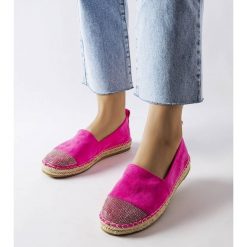 Rózowe espadryle na platformie Magali różowe. Czerwone espadryle damskie bez wzorów, bez obcasa, na platformie. Za 84.15 zł.