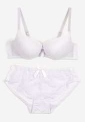 Biały Komplet Bielizny Biustonosz Push Up i Figi z Kokardką Nasilae. Białe komplety bielizny Renee, z aplikacjami. Za 29.99 zł.