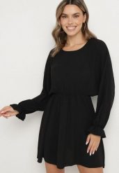 Czarna Sukienka o Rozkloszowanym Kroju z Ozdobnymi Mankietami Terellea. Czarne sukienki damskie Born2be, bez wzorów, z jeansu, eleganckie, bez ramiączek. W wyprzedaży za 76.49 zł.