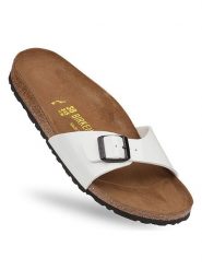 Birkenstock Klapki "Madrid" w kolorze białym rozmiar: 41. Białe klapki damskie Birkenstock, bez wzorów, z otwartym noskiem, bez obcasa, bez zapięcia. Za 218.05 zł.