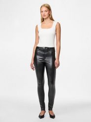 Pieces Legginsy w kolorze czarnym rozmiar: XS. Czarne legginsy damskie Pieces, s, bez wzorów, z wiskozy. Za 95.95 zł.