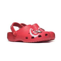 Klapki Crocs Coca Cola Cls Clg 212129-90H. Klapki damskie Crocs, bez wzorów, z materiału, z okrągłym noskiem, bez obcasa, bez zapięcia. Za 329.00 zł.